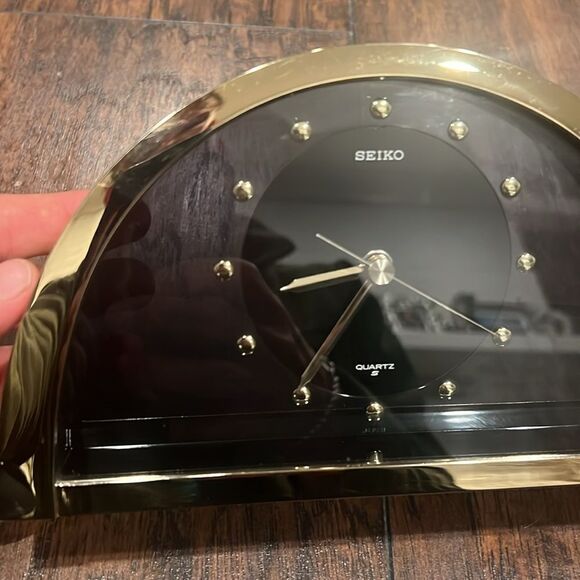 Beautiful 1  Vintage Seiko Hollywood Regency Brass Table
Clock, 1980s, Gold - Picture 5 of 11
